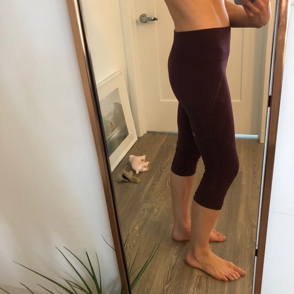 Lululemon Wunder Under Crops - Picture 3 of 6